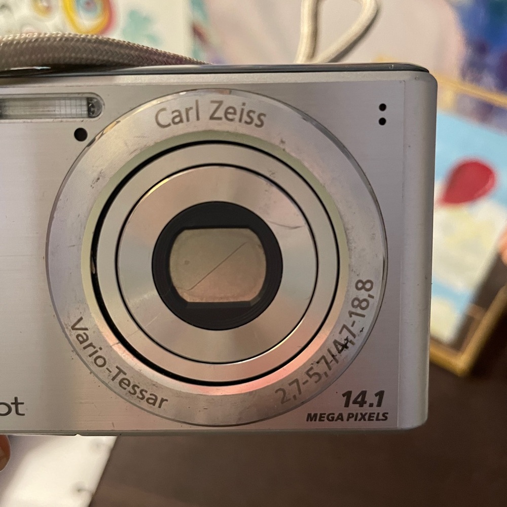 Sony Cyber-Shot DSC-W530 14.1MP digital camera w/battery and battery charger.